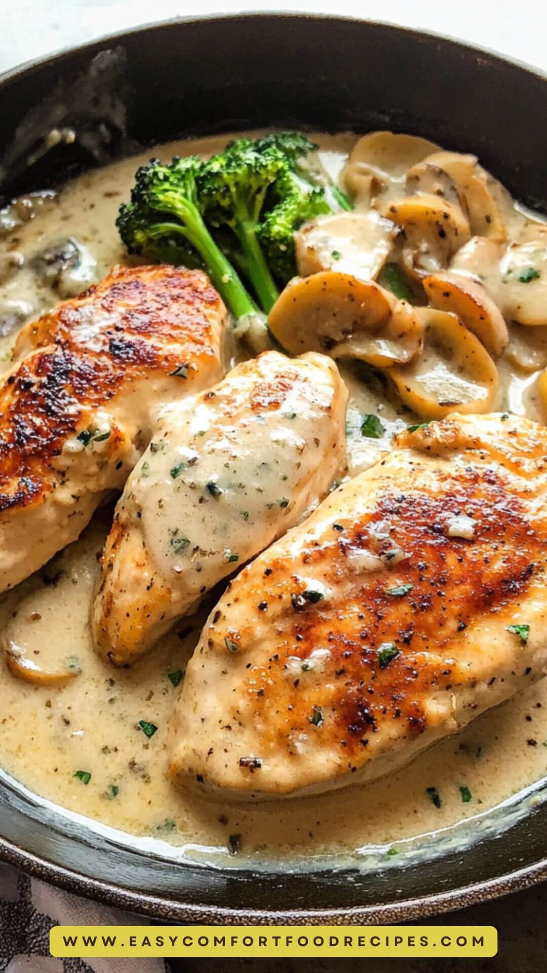Creamy Garlic Chicken Breasts Copycat Recipe